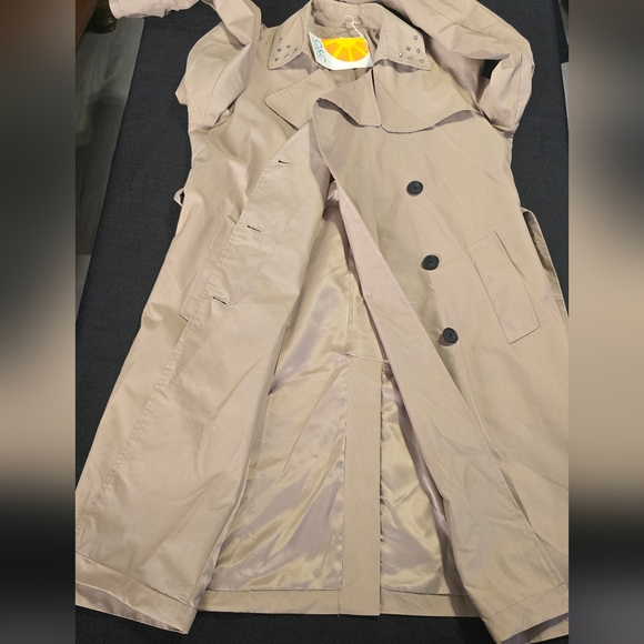C&C California Light Tan Trench Coat - Picture 10 of 11